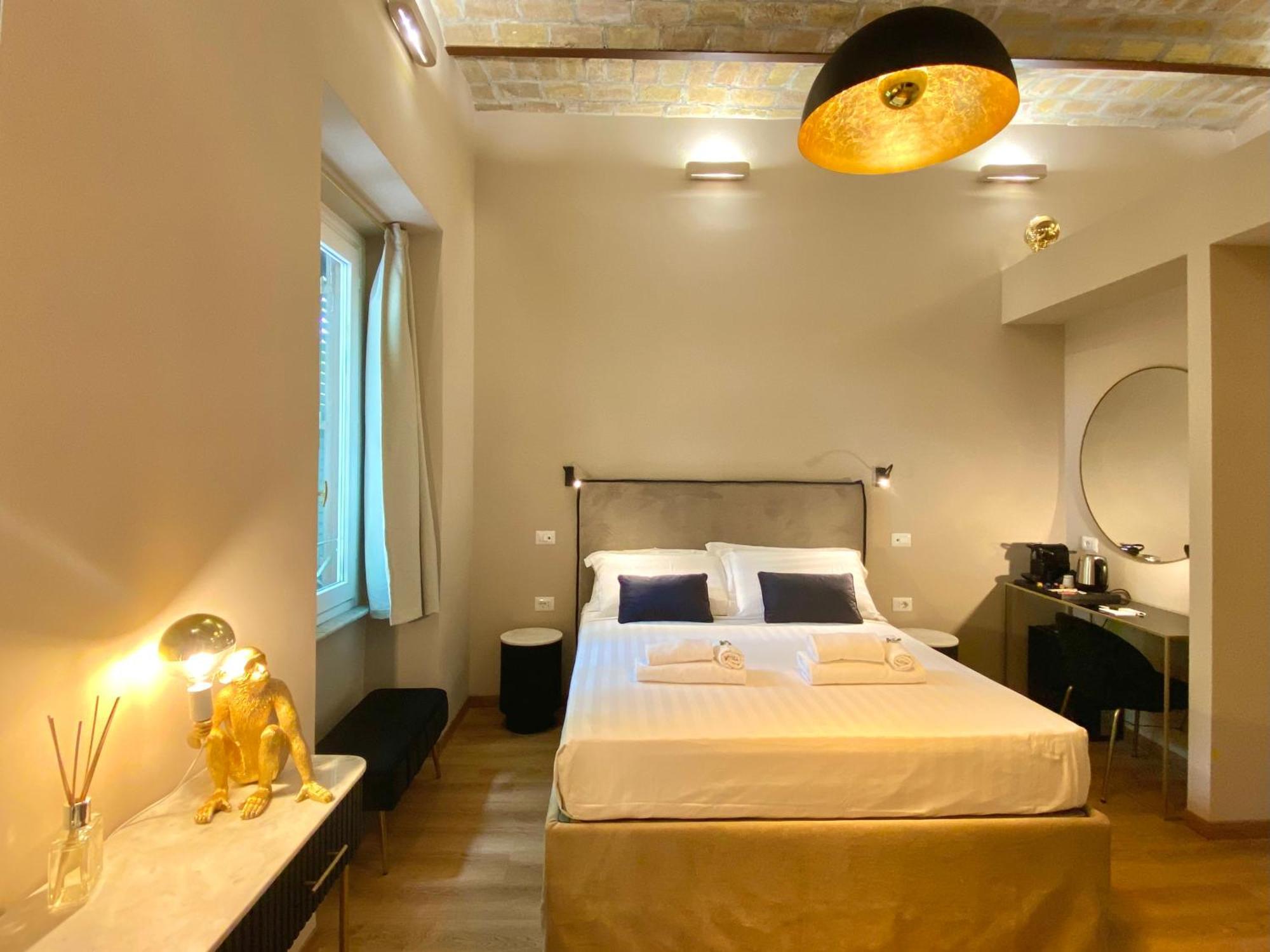 Queen Of Rome Luxury Rooms Exterior foto