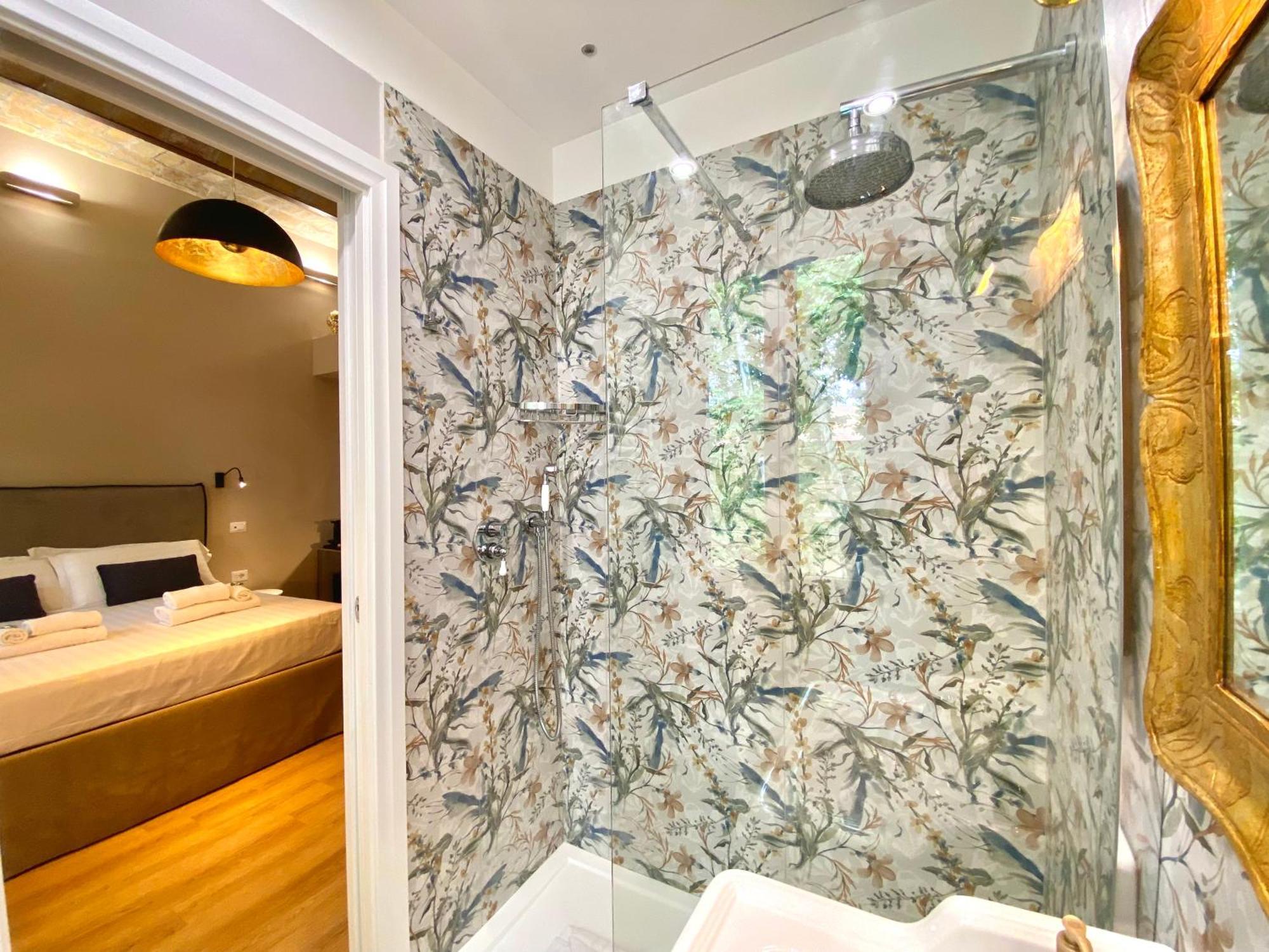 Queen Of Rome Luxury Rooms Exterior foto