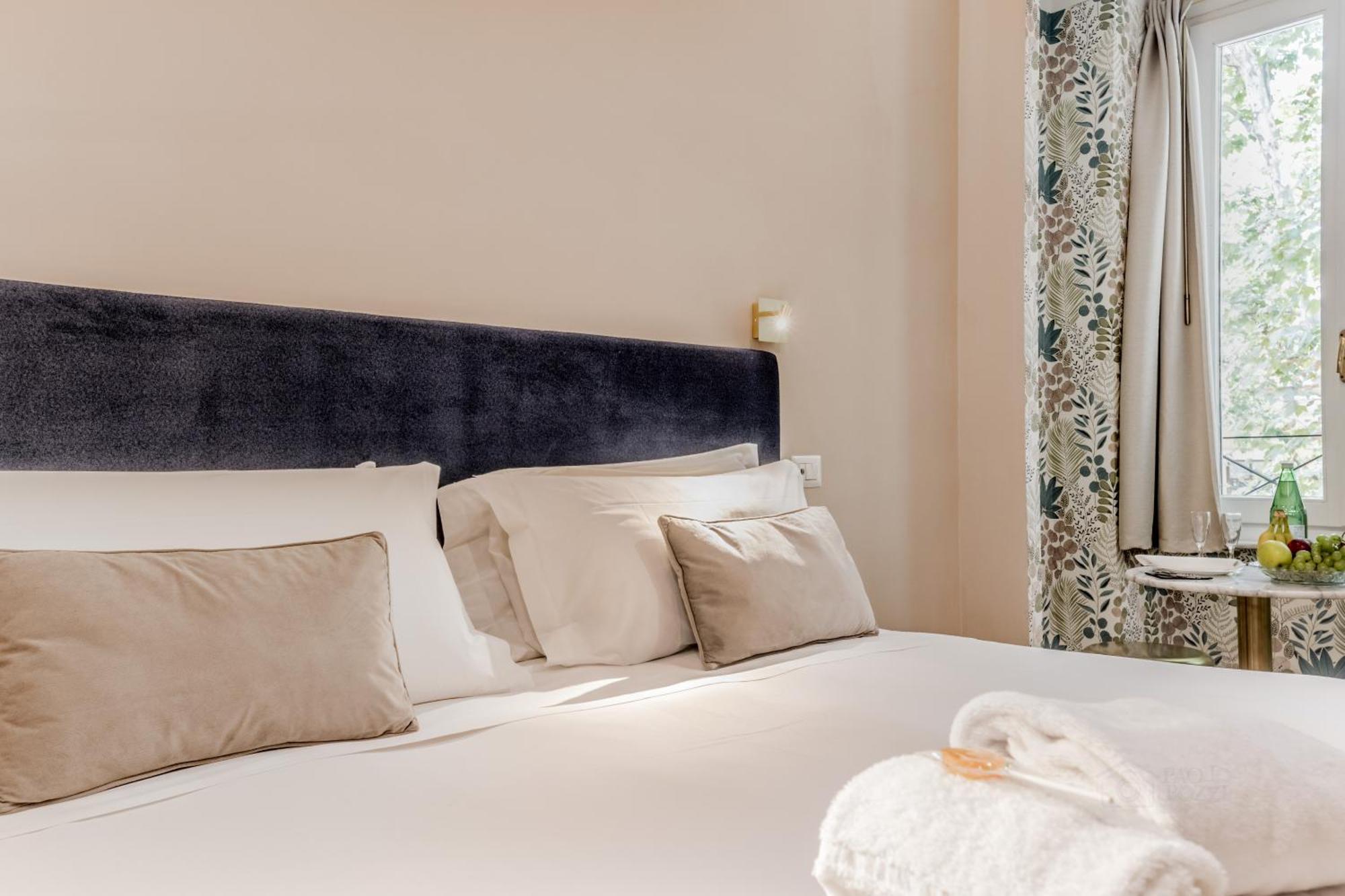 Queen Of Rome Luxury Rooms Exterior foto