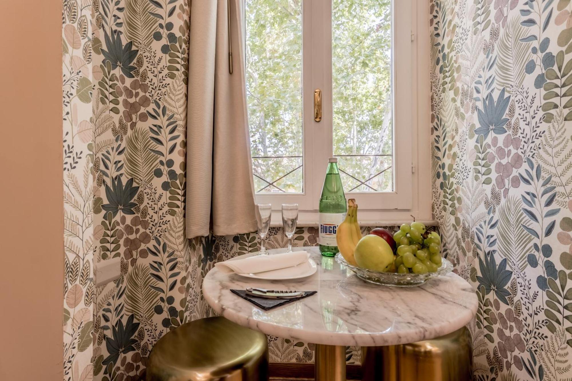 Queen Of Rome Luxury Rooms Exterior foto